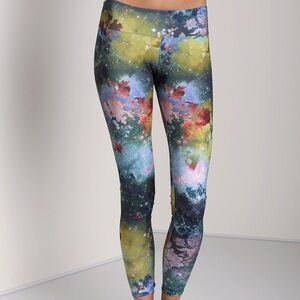 ONZIE Galaxy Print Long Leggings